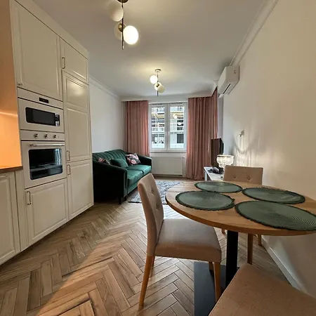 Apartamenty W Centrum Bialegostoku Z Parkingiem W Garazu Podziemnym Bialystok Exterior photo