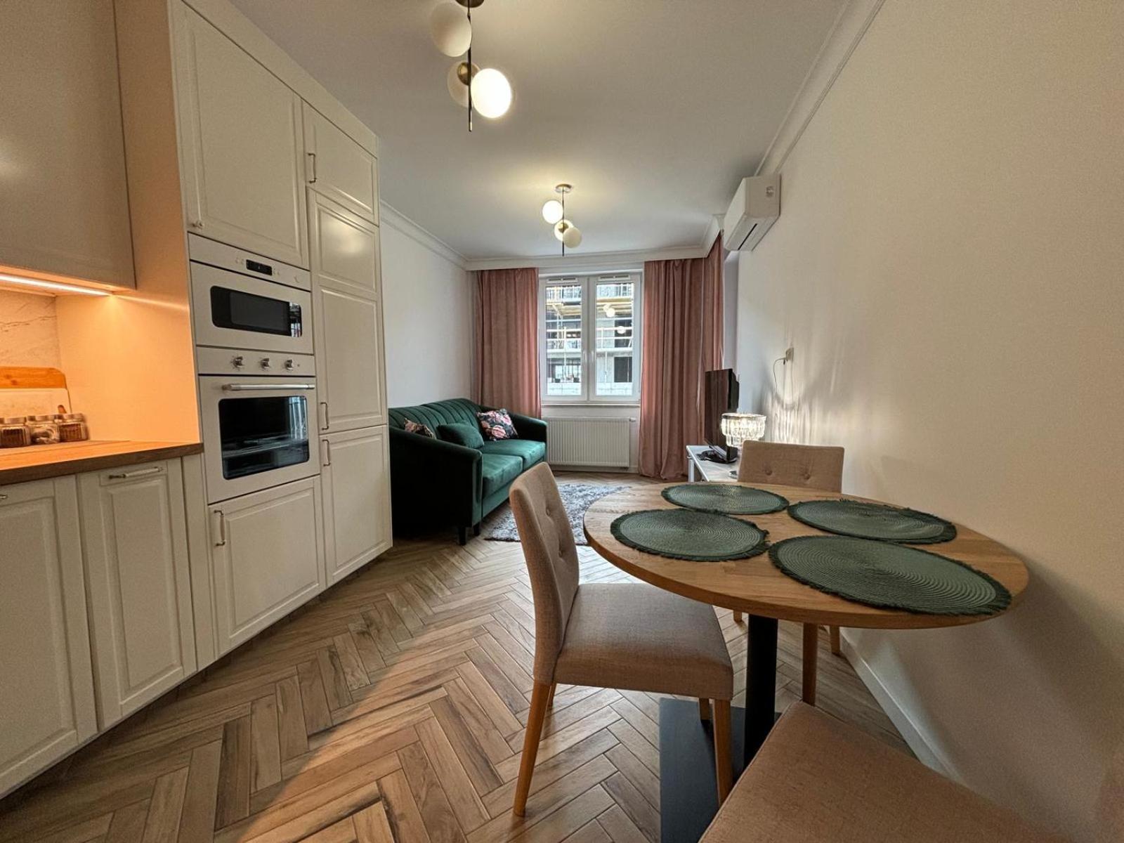 Apartment W Centrum Bialegostoku Z Parkingiem W Garazu Podziemnym Bialystok